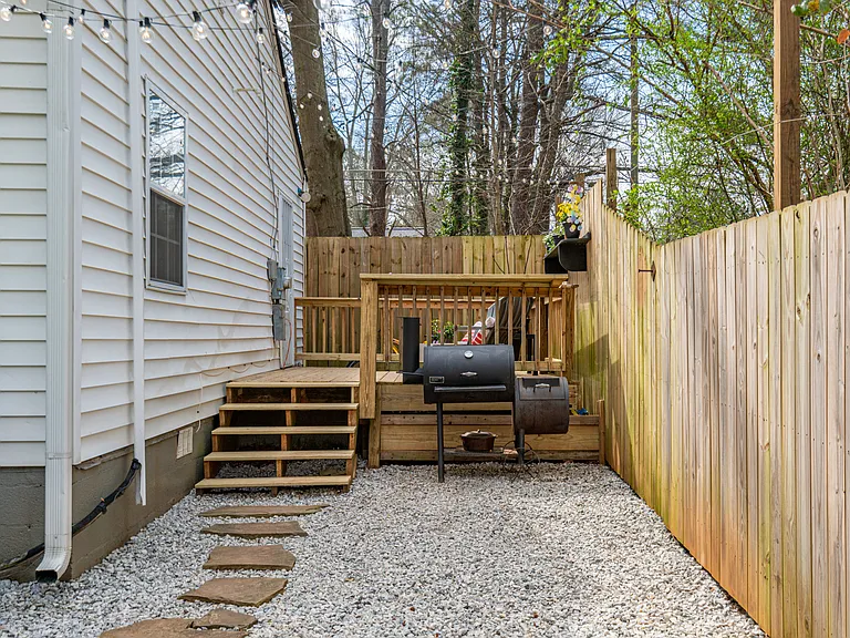 2234 Brunswick Ave — Photo 23