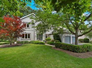 7488 Bittersweet Dr, Gurnee, IL 60031