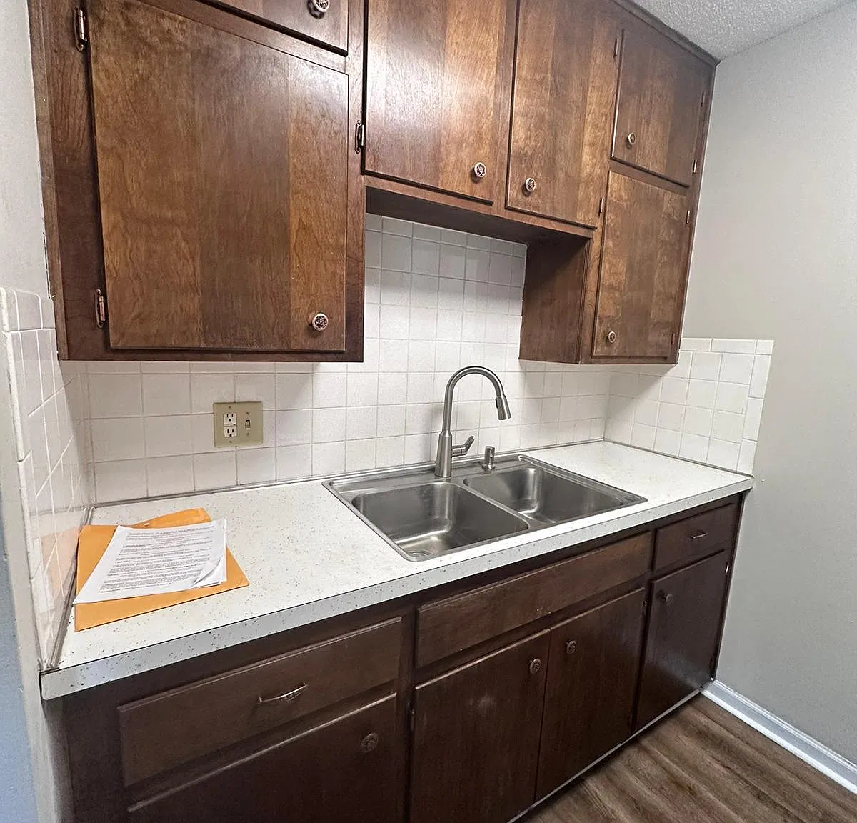 5725 Leavenworth Rd — Photo 3