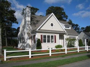 163 Settlers Ln, Hyannis, MA 02601