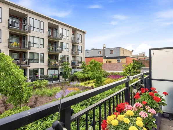 517 Fisgard St #215, Victoria, BC V8W 0C5