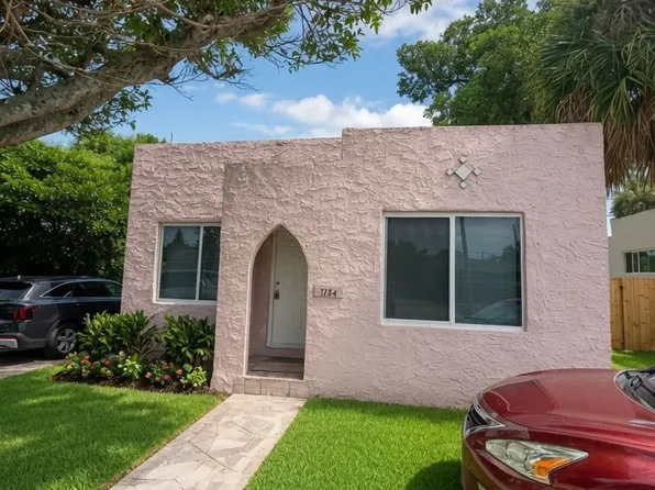 1154 W 25th St, Riviera Beach, FL 33404