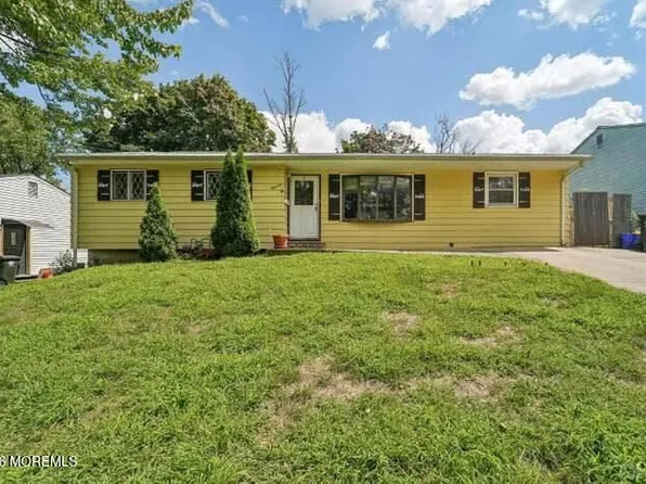 14 Georgetown Rd, Parlin, NJ 08859