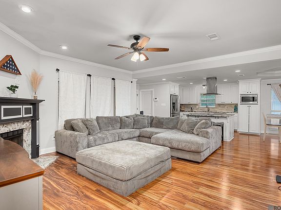 4th image of 37322 N Red Oak Dr
