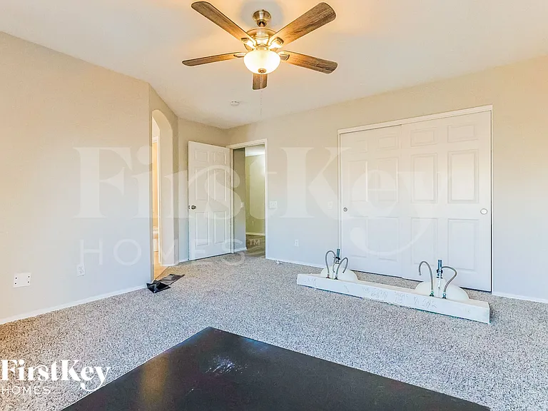 1380 W Gary Dr — Photo 9