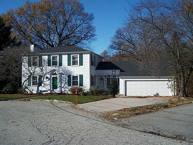 1st image of 41 Huntington Dr