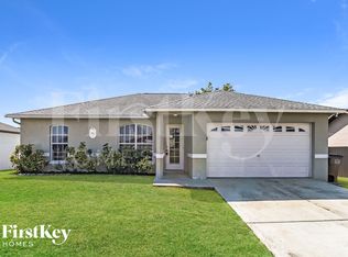 830 NE 9th Ter, Cape Coral, FL 33909