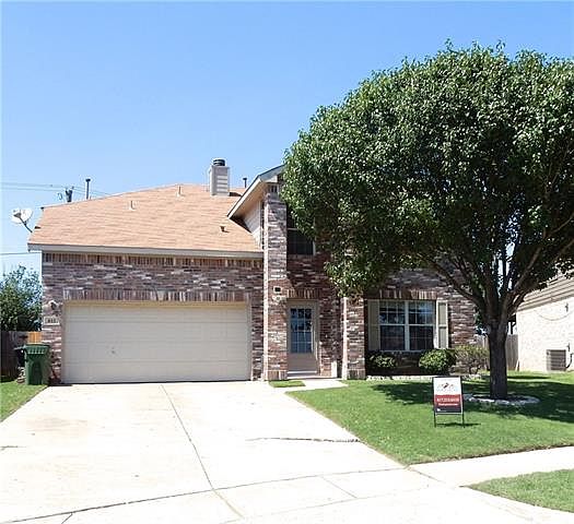 1st image of 811 Pryor Dr