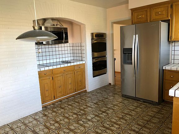 3rd image of 801 Marlin Ave