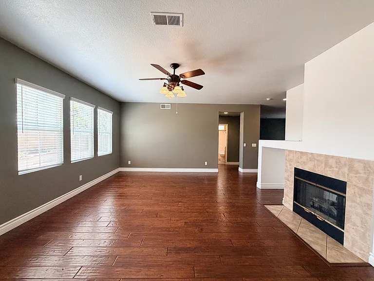 1884 Pinnacle Way — Photo 11