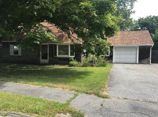 59 Crescent St, Shrewsbury, MA 01545