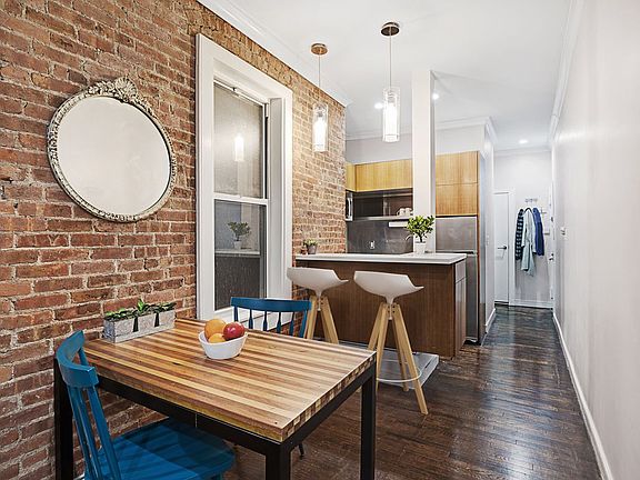 4th image of 330 W 17th St APT 3-E