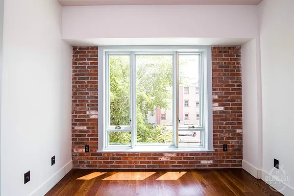 Rented by Blue Egg Realty Corp | media 25