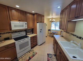 16624 N Boswell Blvd, Sun City, AZ 85351