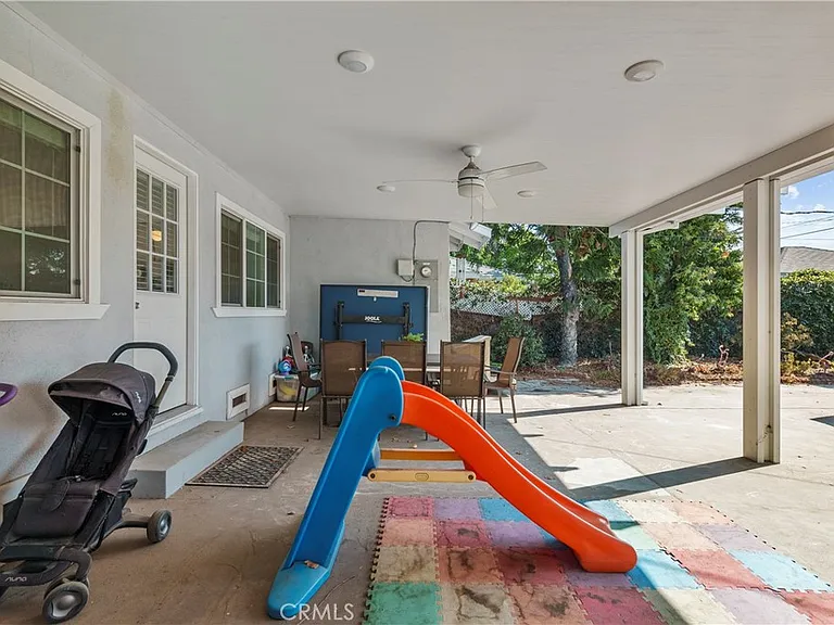 7819 Whitsett Ave N — Photo 24