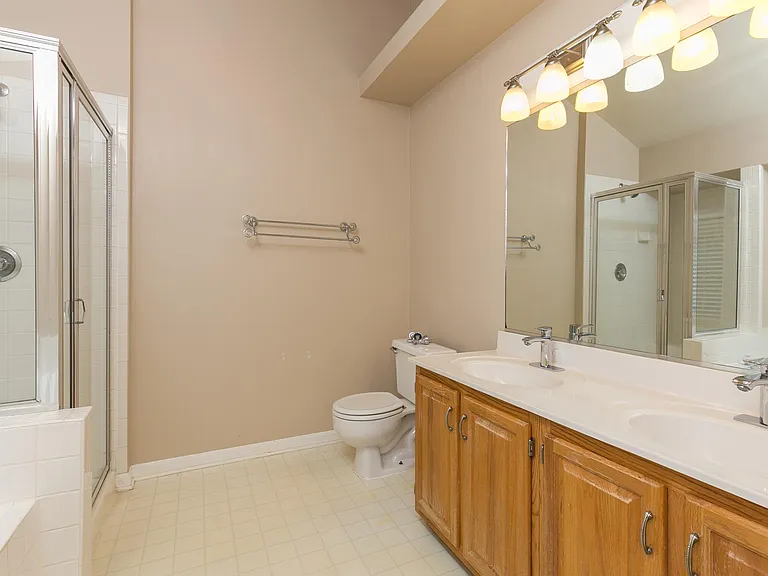 7011 Fieldhurst Ct — Photo 30