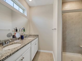 2 Ambrosia Ct, Livingston, NJ 07039