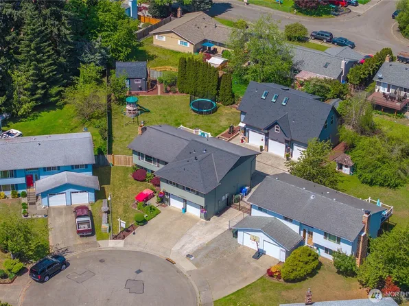 12202 SE 218th Court, Kent, WA 98031