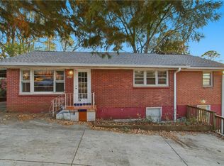 685 Melrose Dr, Forest Park, GA 30297