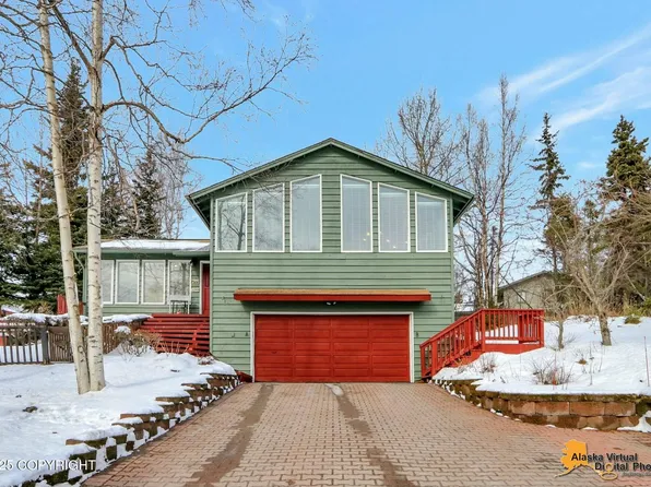 8240 Summerset Dr, Anchorage, AK 99518