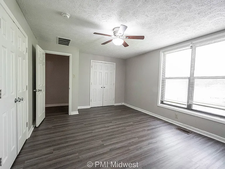 3736 N Meridian St — Photo 45