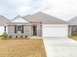 125 Lake Ridge Dr, Broussard, LA 70518