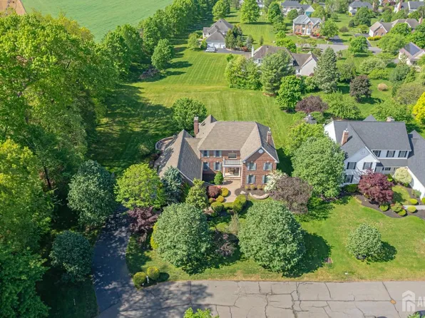 9 Narrowbrook Ct, Plainsboro, NJ 08536