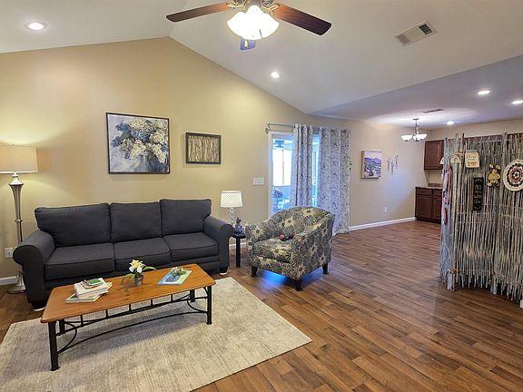 3rd image of 415 Beasley Rd