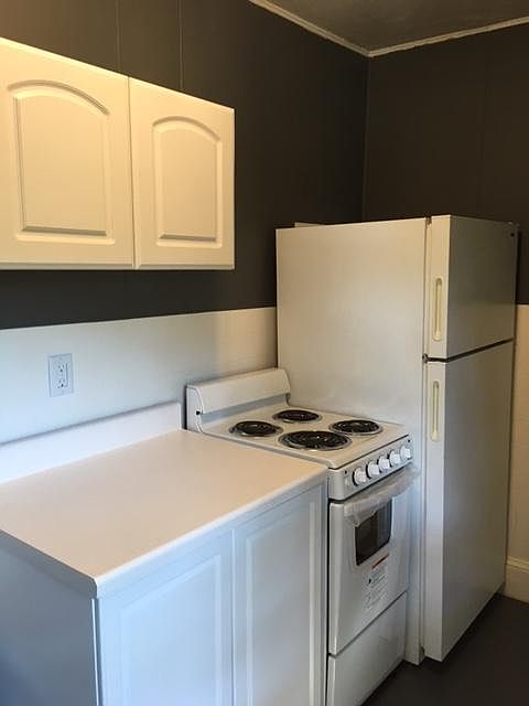 2nd image of 4818 Trinity Pl APT 3