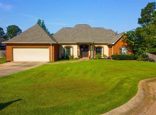 101 Rustic Way, Brandon, MS 39047