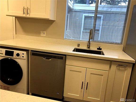 5th image of 4803 180th St SW APT A207