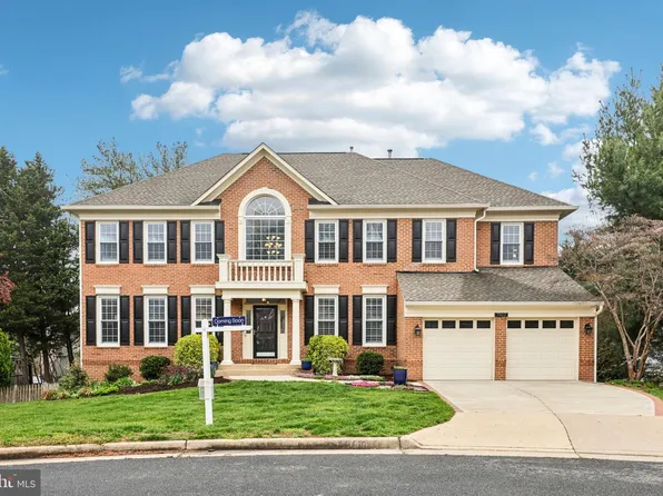 7902 Greenebrook Ct, Fairfax Station, VA 22039