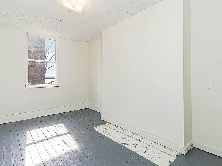 213 Mulberry St #2 — Photo 16