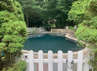 123 Surrey Rd, Stamford, CT 06903