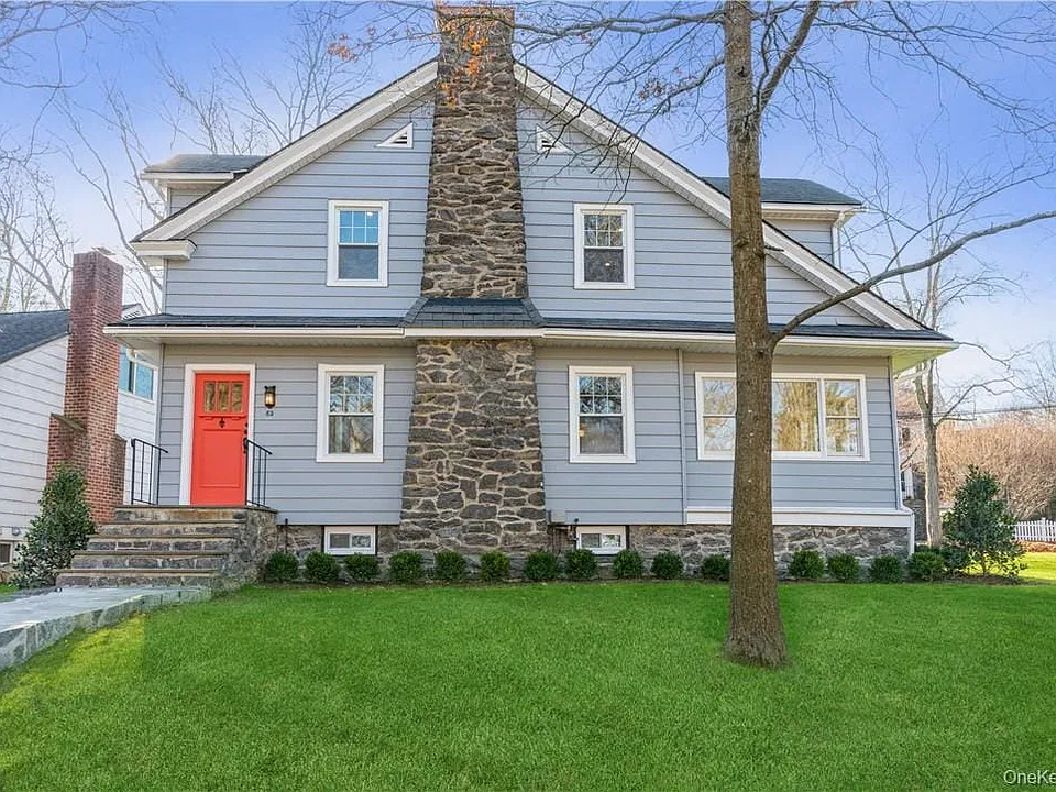 85 W Brookside Dr