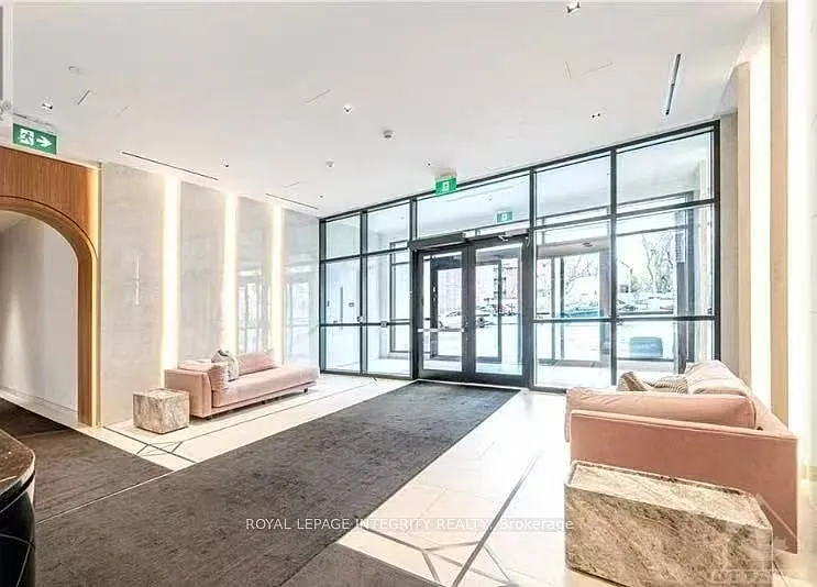 560 Rideau St #522 — Photo 3