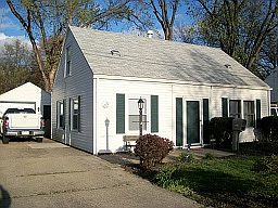 2nd image of 1995 Searl St