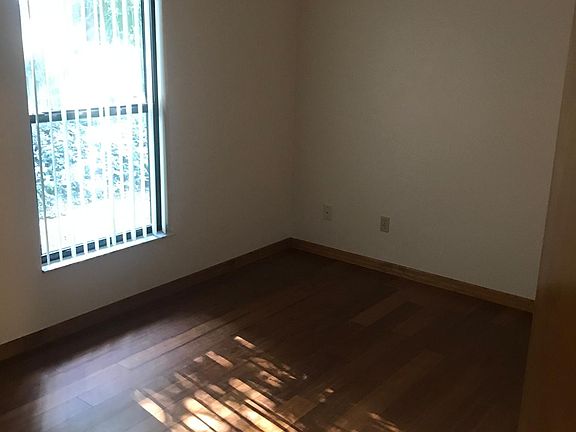 4th image of 1457 N Timbercrest Dr