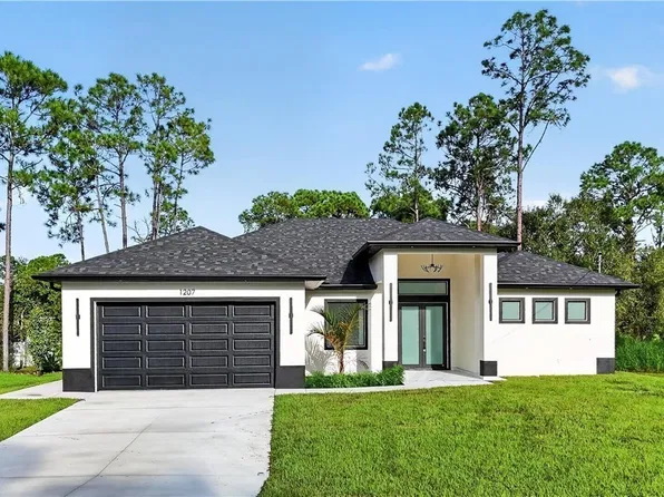 1207 Ramus St E, Lehigh Acres, FL 33974