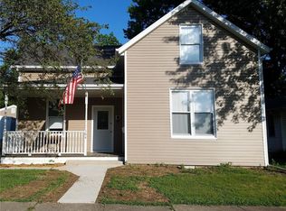 104 S Clinton St, New Athens, IL 62264