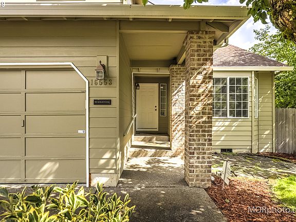 3rd image of 16553 SW Lansford Ct