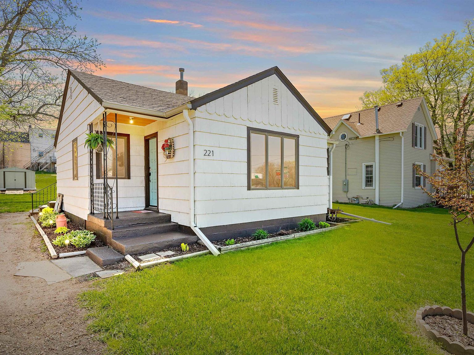221 Lovely Ave, Baltic, SD 57003 Zillow