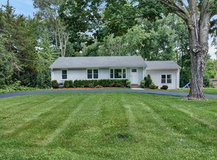 15776 W Woodbine Cir, Vernon Hills, IL 60061