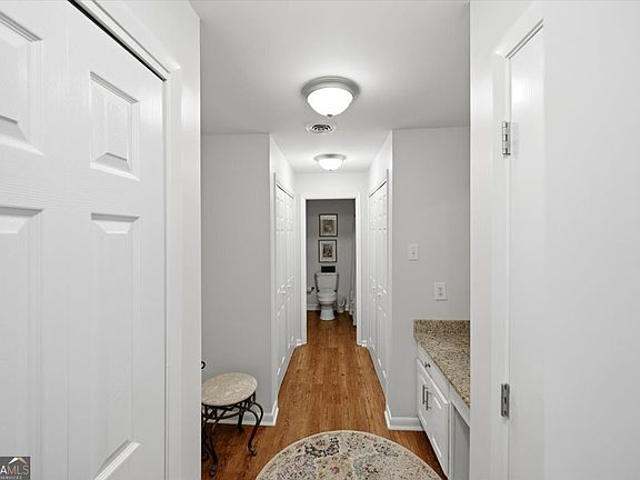 5th image of 4909 Rivoli Dr APT C