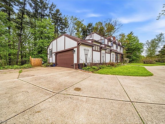 5th image of 6453 Old Woods Rd