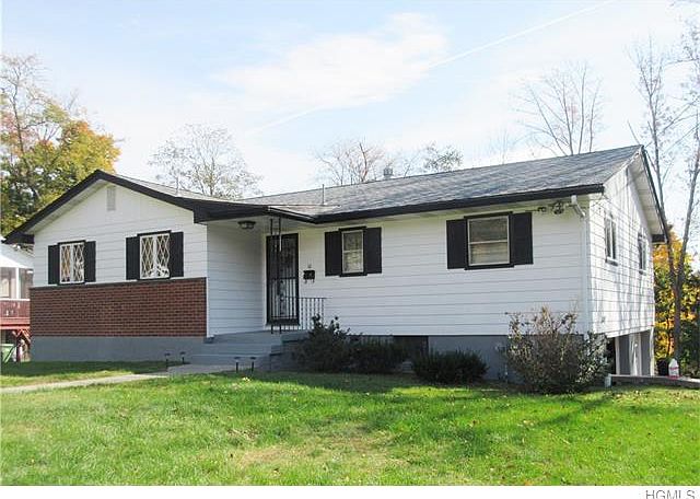 1st image of 16 Timberly Dr