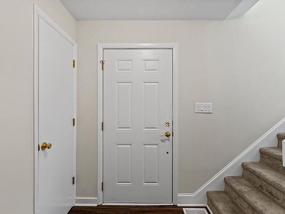 4th image of 306 Smoketree Way