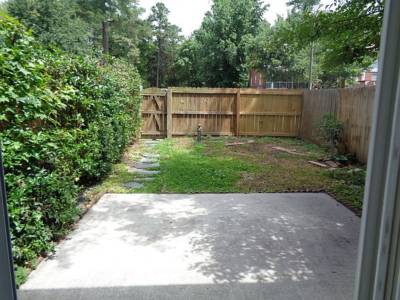 2nd image of 3014 Waddington Dr