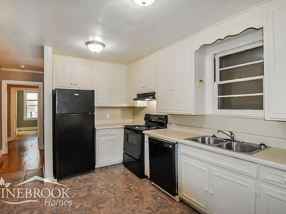 3rd image of 717 Hillman St