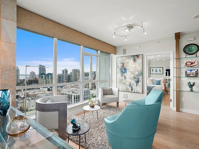 325 7th Ave #2303 — Photo 7